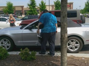 Army veteran arrested after smashing window, saving dog from hot car